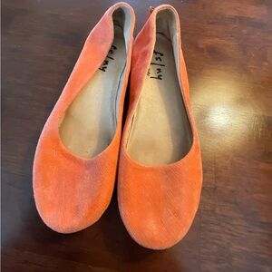 FS/NY Vibrant Orange Women's Flats SZ 7